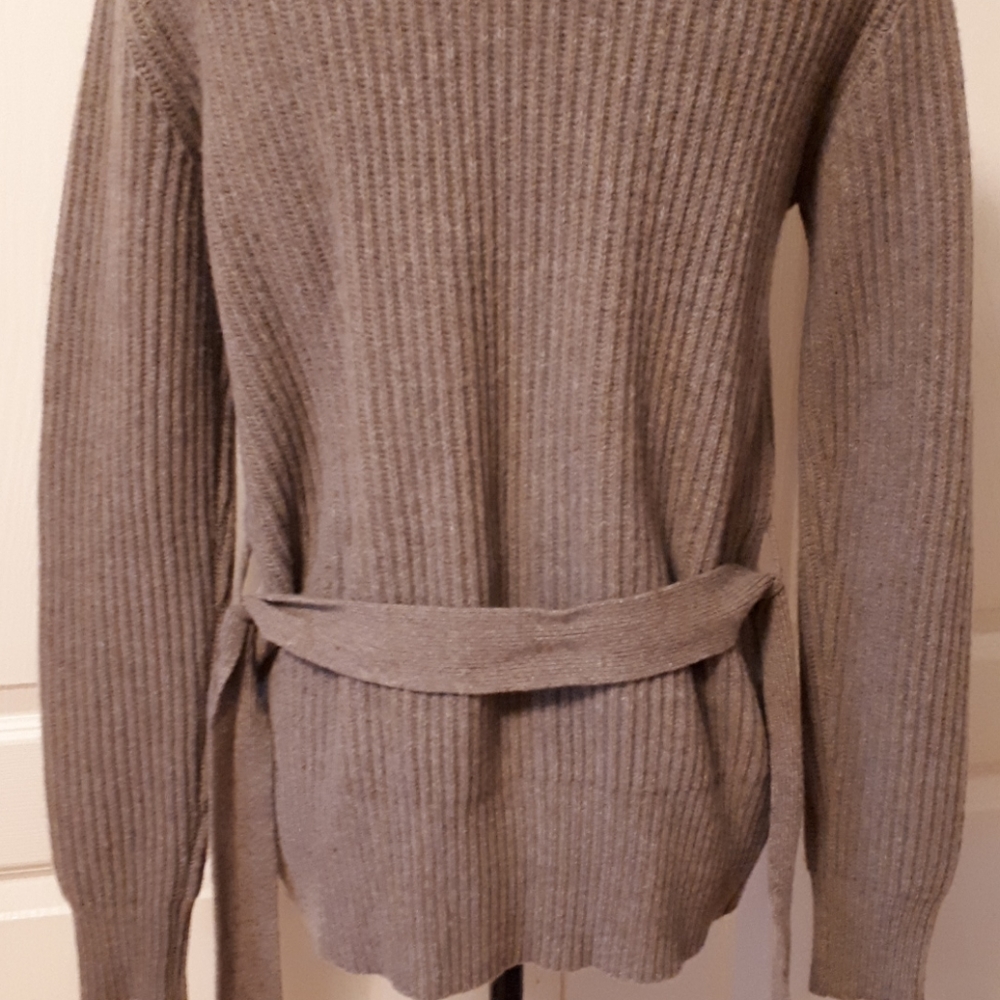 Carla B cardigan - Picture 5 of 8
